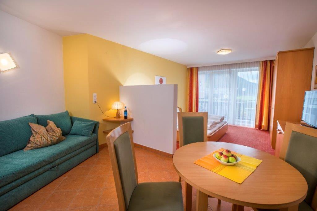 Garni Roesslhof Hollersbach im Pinzgau Exterior foto