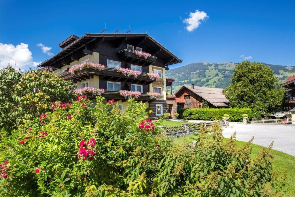 Garni Roesslhof Hollersbach im Pinzgau Exterior foto