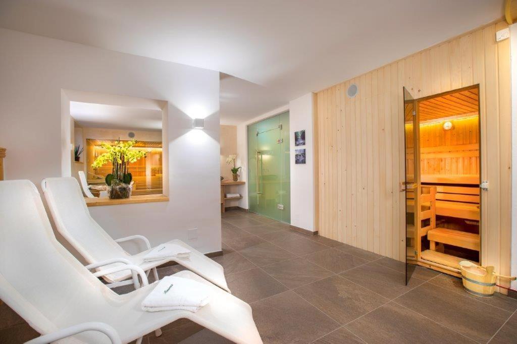 Garni Roesslhof Hollersbach im Pinzgau Exterior foto